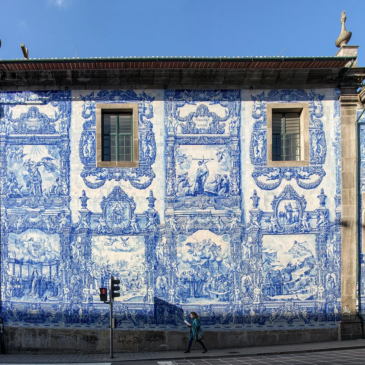 Azulejos na Capela das almas