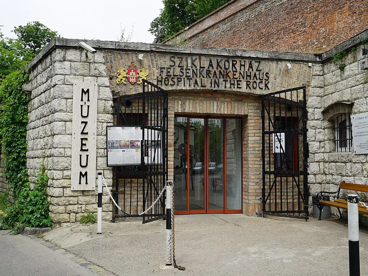 Sziklakórház Atombunker Múzeum
