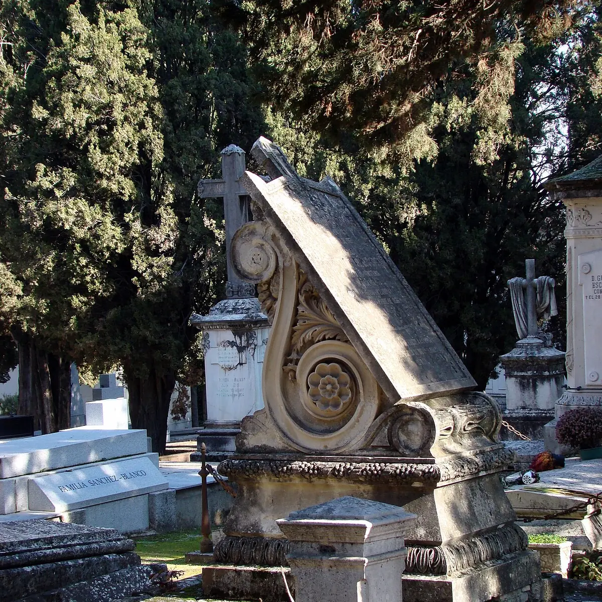 Cementerio Sacramental de San Isidro