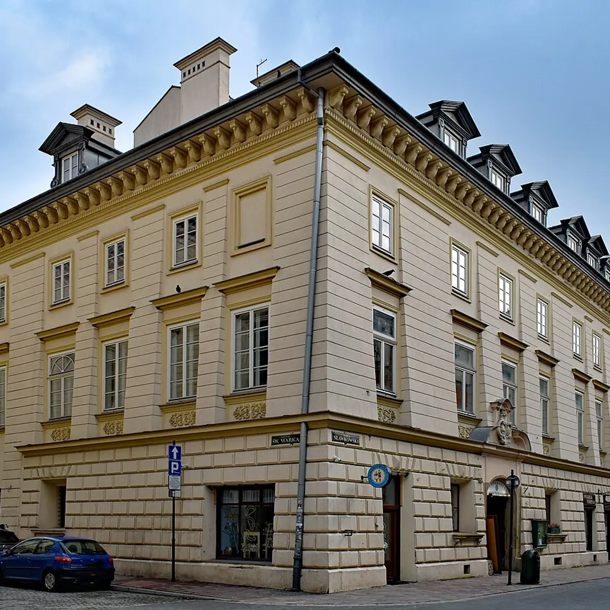 Pałac Tarnowskich-Sanguszków