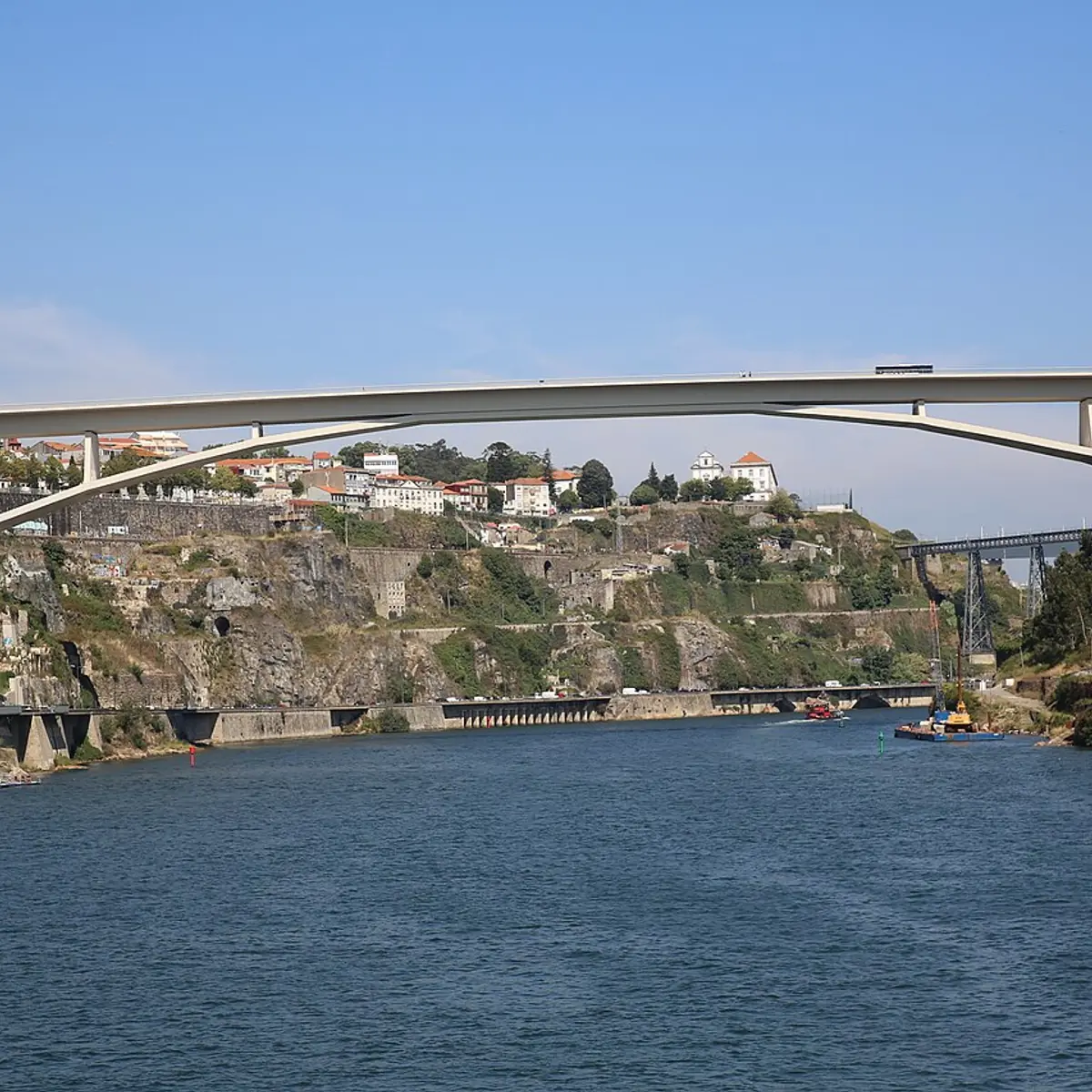 Ponte Infante Dom Henrique