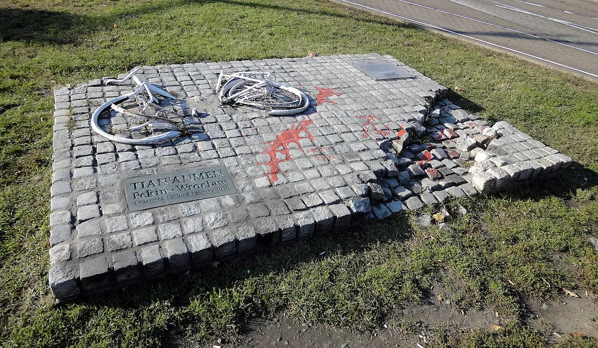 Pomnik ku czci Chińczyków z Tian’anmen