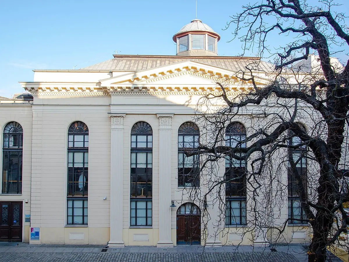 Synagoga Pod Białym Bocianem