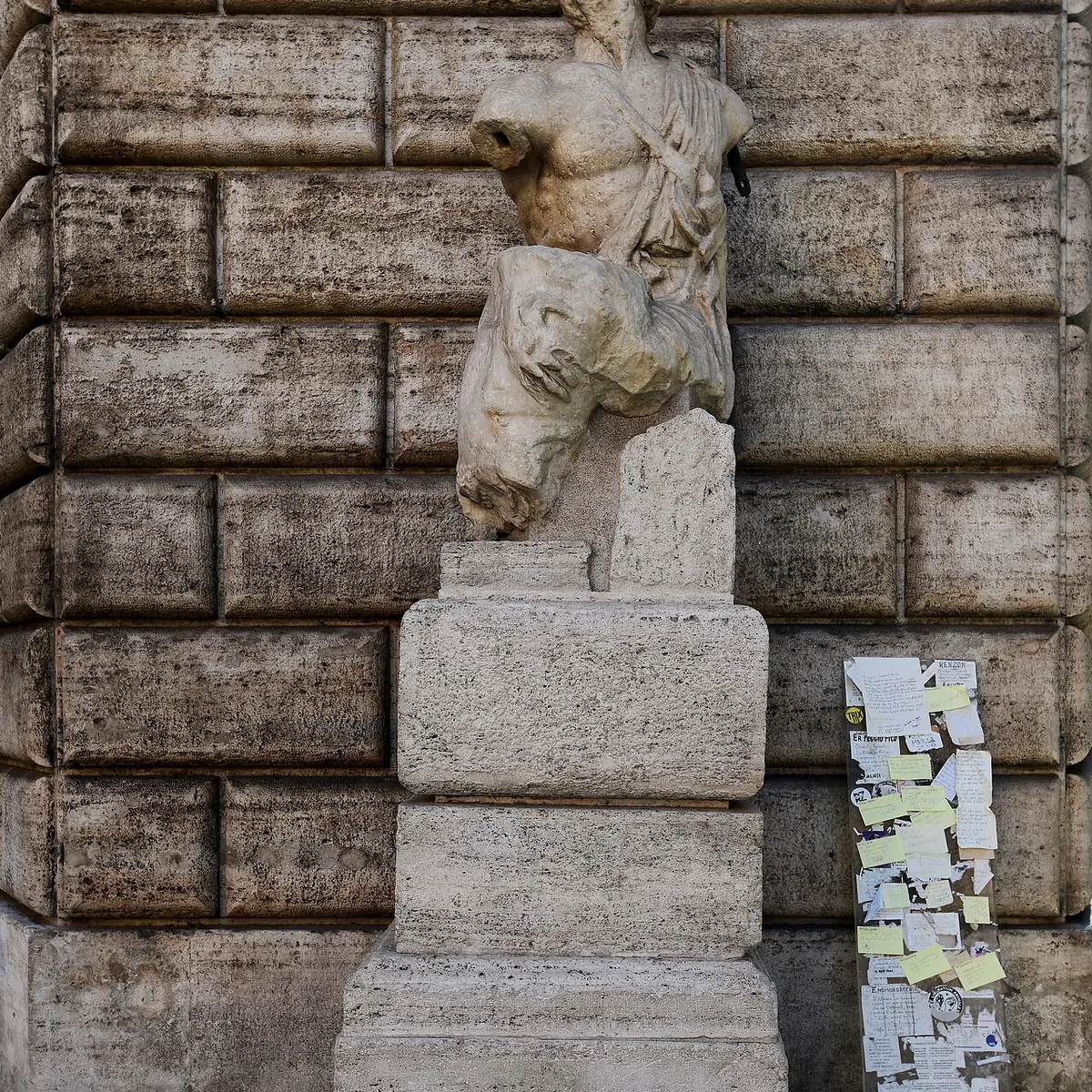 Statua "parlante" di Pasquino