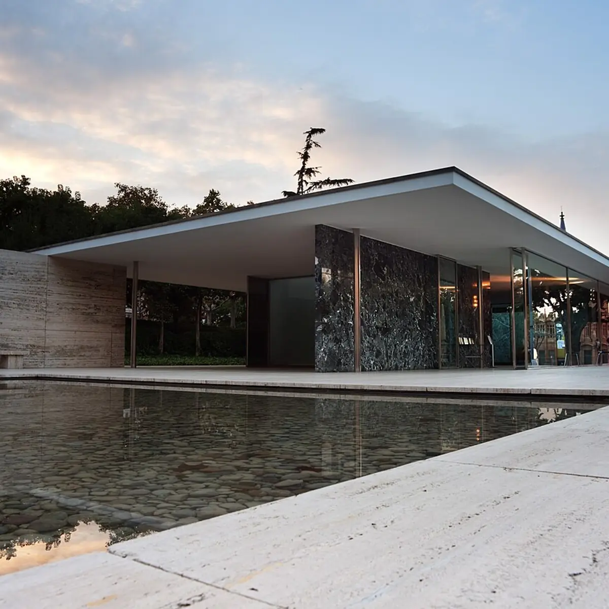 Pavelló Mies van der Rohe