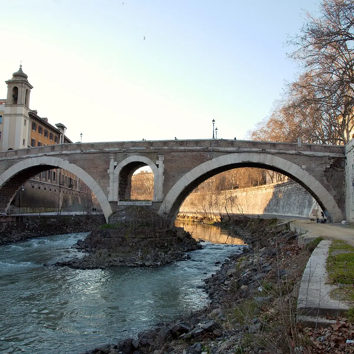 Ponte Fabricio