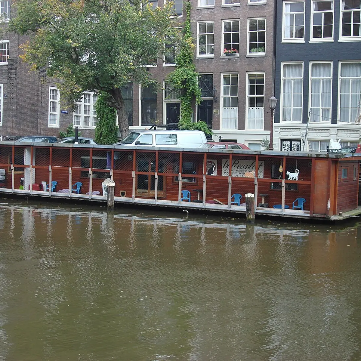 De Poezenboot