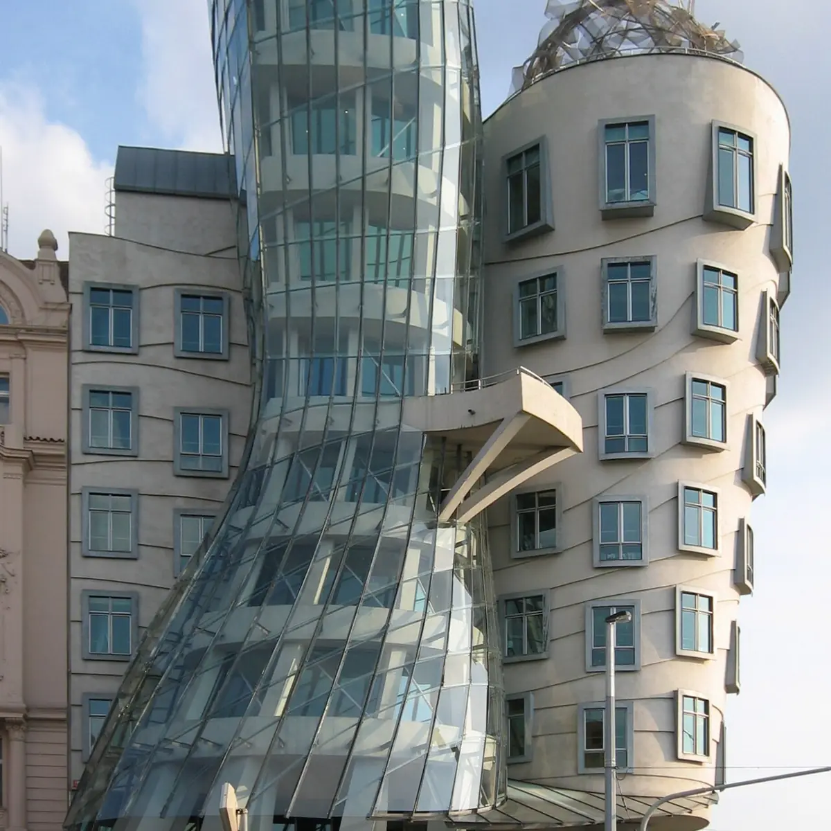 Dancing House