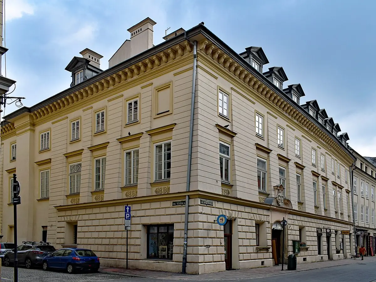 Pałac Tarnowskich-Sanguszków