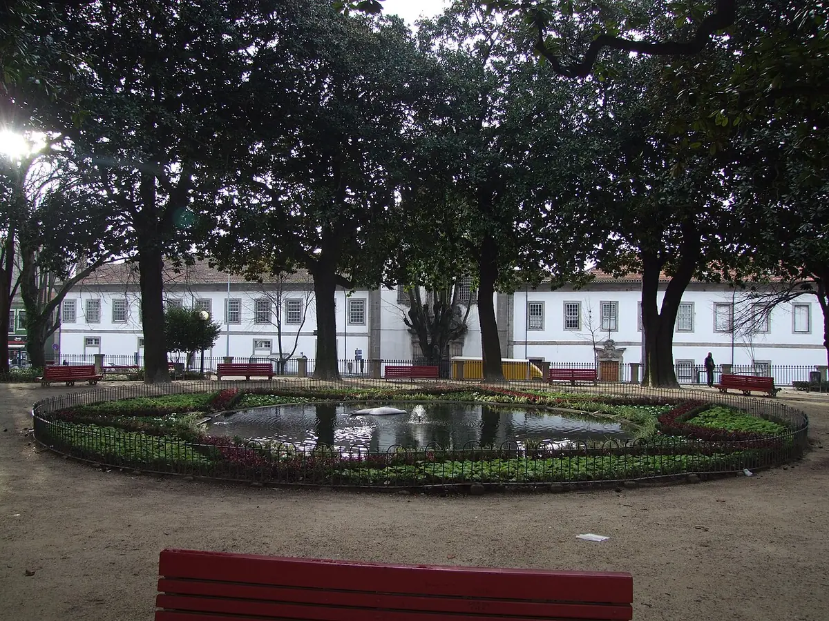 Conjunto arbóreo em Jardim de S. Lázaro