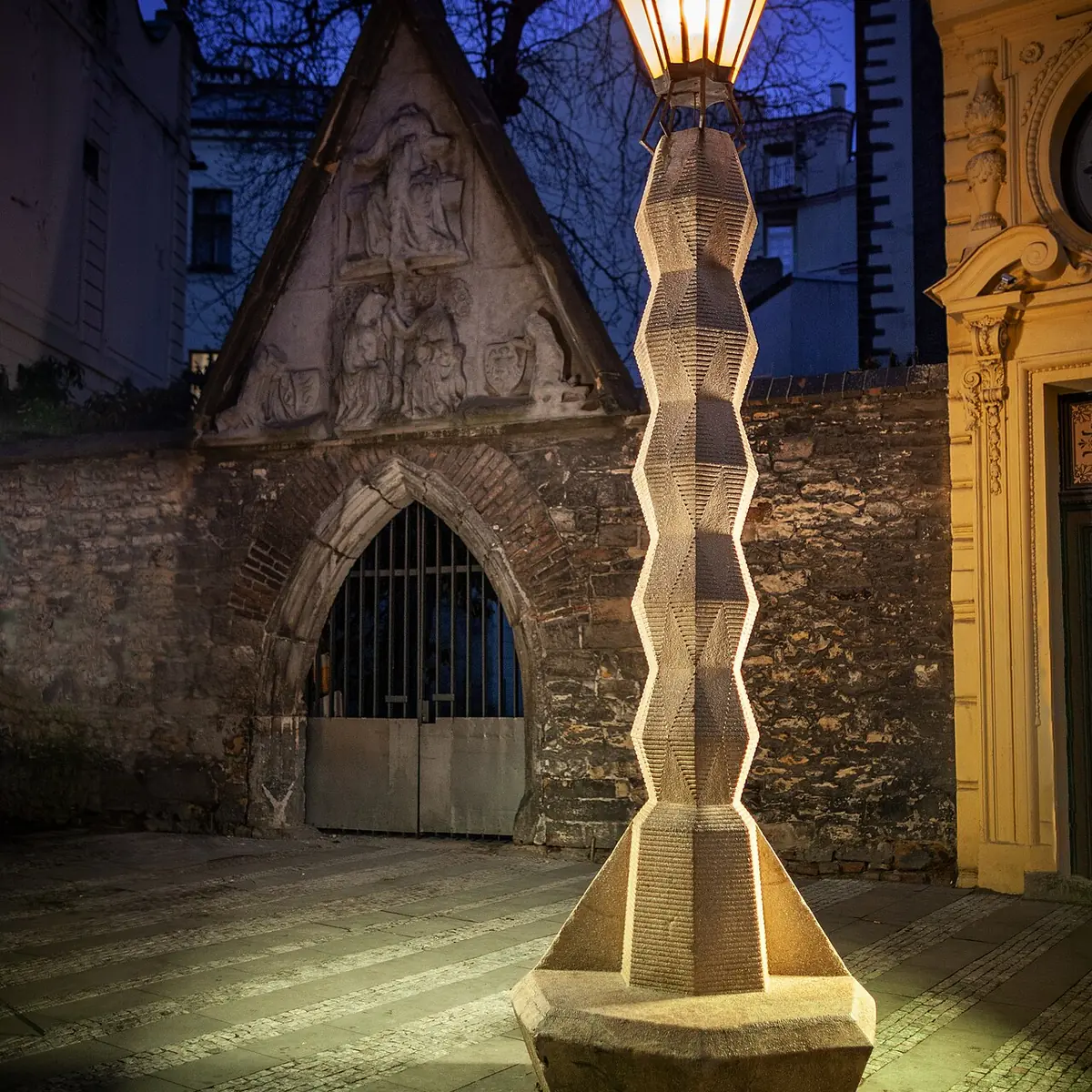 Kubistická lampa