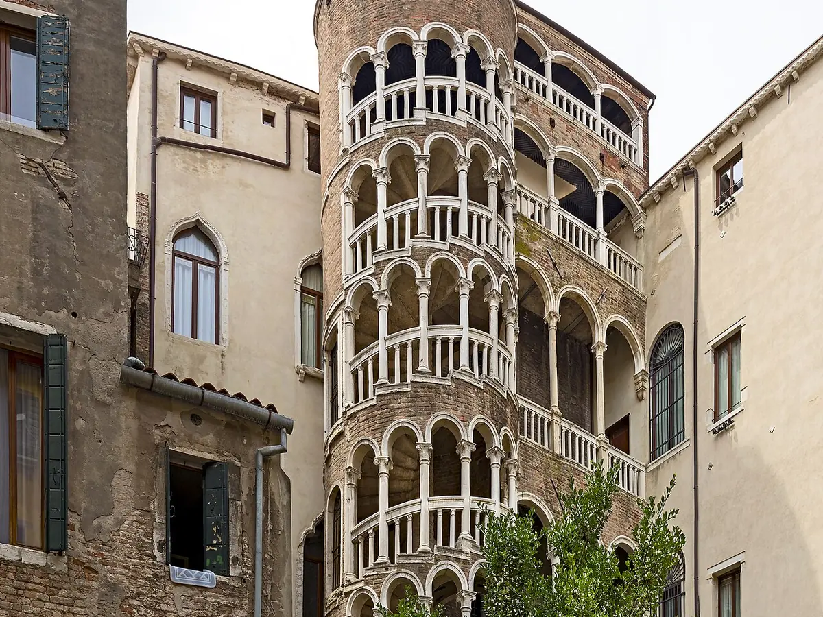 Palazzo Contarini del Bovolo