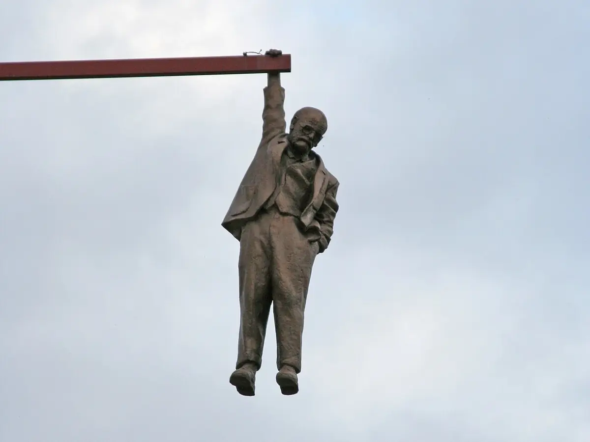 Hanging Man