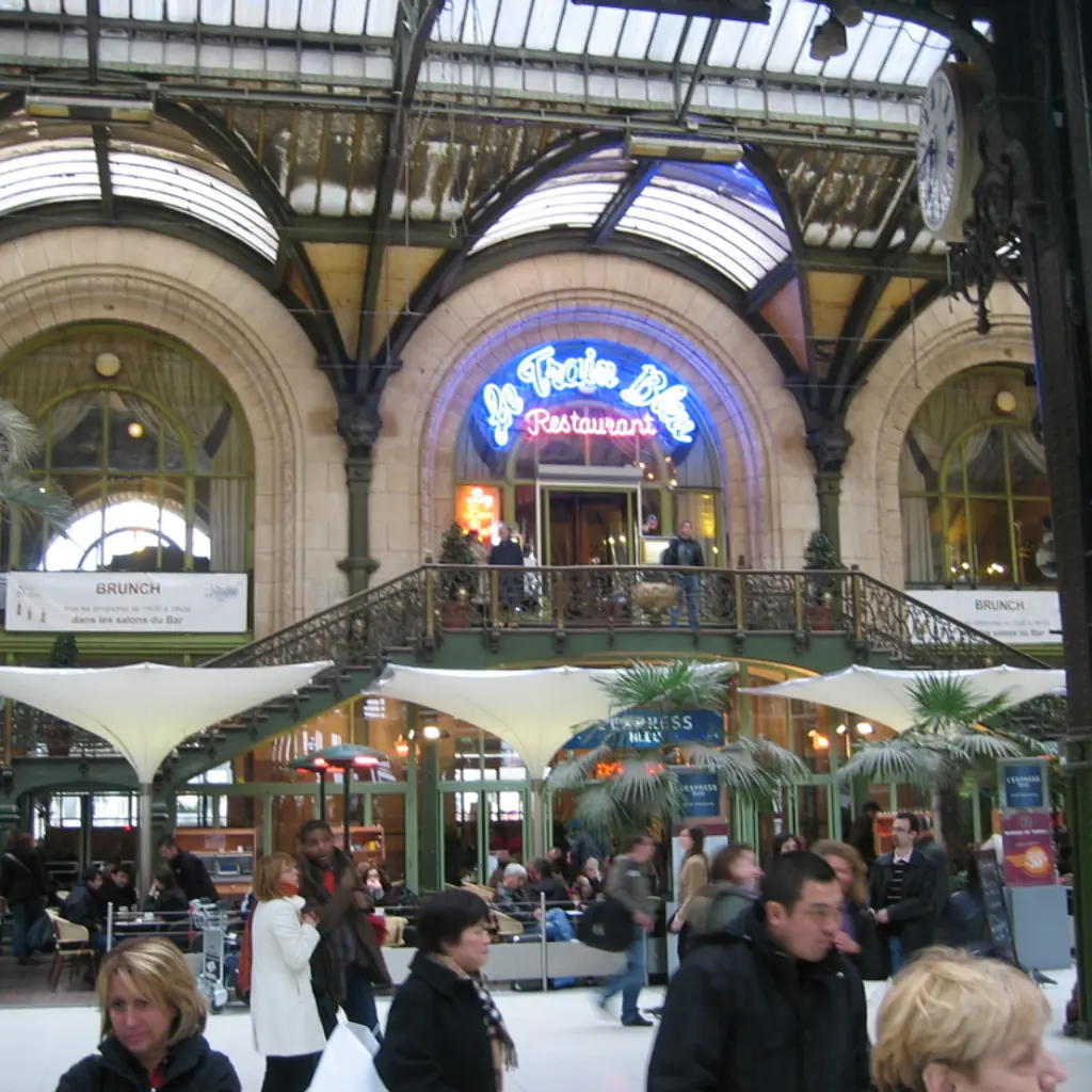 Le Train Bleu